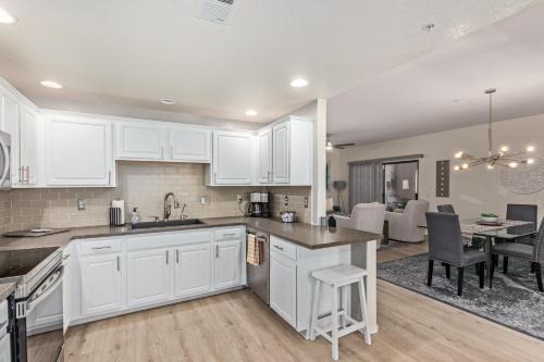North Scottsdale Apartment | Stunning 3 bedroom in the heart of Scottsdale