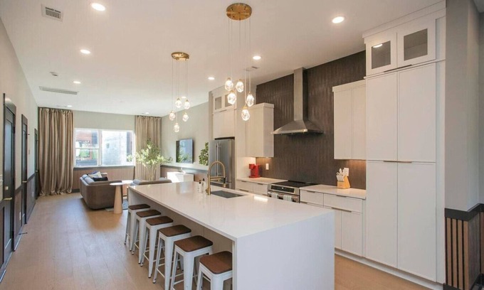 Madison House | Stunning 4 Bedroom/4.5 Bath Home w/Rooftop Deck!