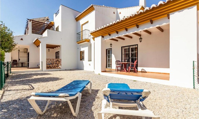 Alcaucin Apartment | Stunning Apartment In Alcaucín