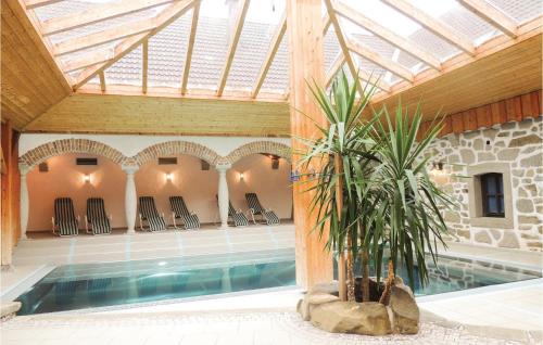 Kleinraming Apartment | Stunning Apartment In Weistrach With 4 Bedrooms, Wifi And Indoor Swimming Pool