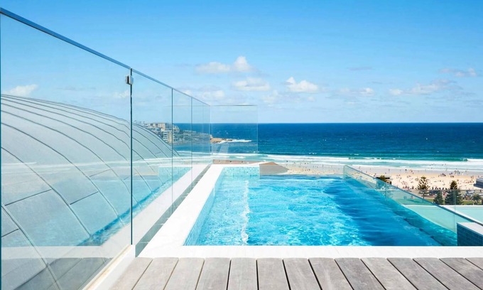 Bondi Beach Apartment | Stunning Bondi Beach Penthouse with Views and Pool