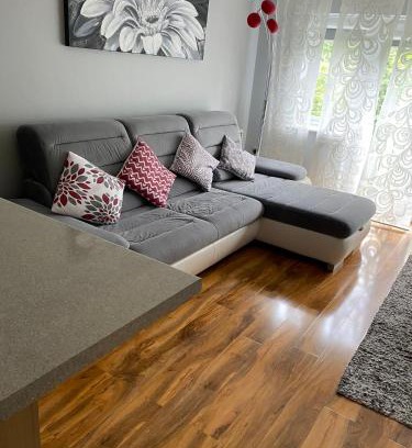 Heckmondwike Apartment | Stunning, contemporary Home from Home