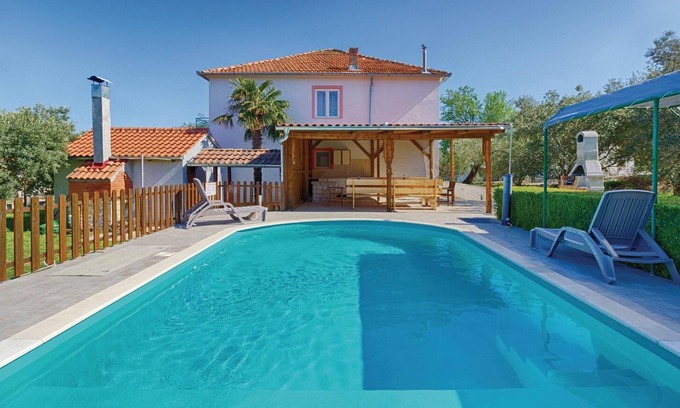 Kraj House | Stunning home in Kraj with WiFi