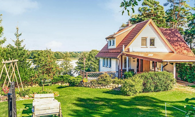 Mragowo House | Stunning home in Mragowo
