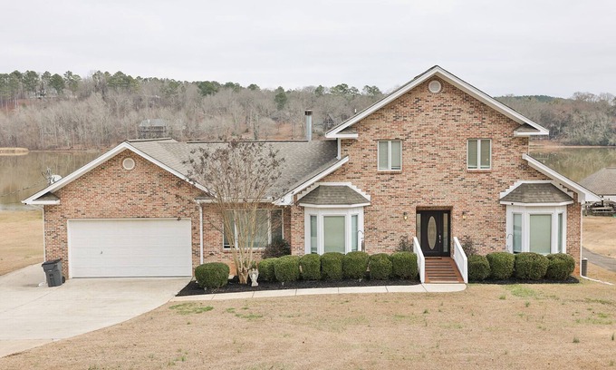 Riverside House | Stunning Lake House w/Large GAMEROOM