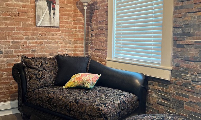 St. Charles Apartment | Stunning Loft from 1860 in Frechtown St Charles Mo