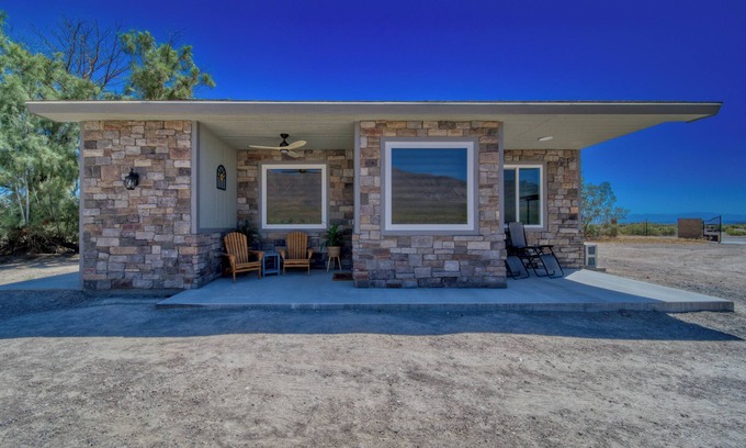 Mojave Desert Apartment | Stunning New House by Death Valley, Amazing Views!