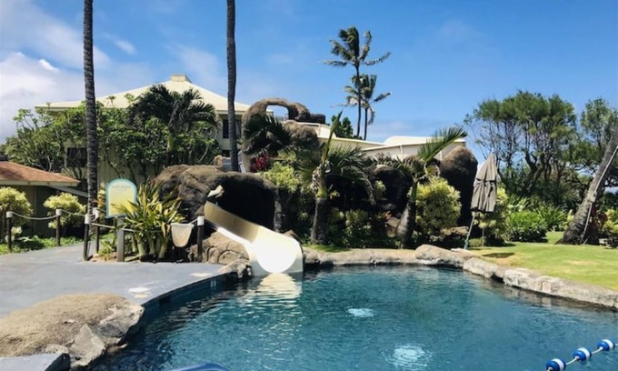 Hanamaulu Condo | Stunning Oceanview Room, Beachfront Resort, 4 Pools, 2 Jacuzzis, Restaurants