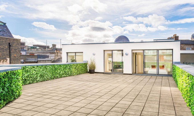 Temple Bar Apartment | Stunning Penthouse in the heart of Dublin