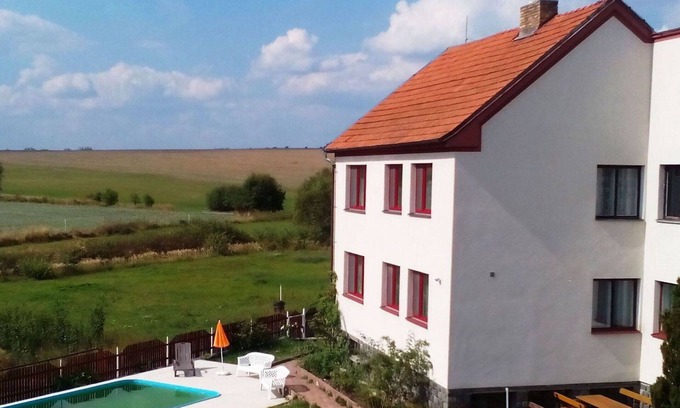 Skrychov u Malsic Villa | Stunning private villa with WIFI, private pool, TV, terrace, pets allowed and panoramic view