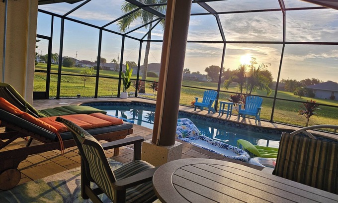 Deep Creek House | Stunning Punta Gorda FL House w/Pool, 10 min to Sunset beach & Fishermas Village