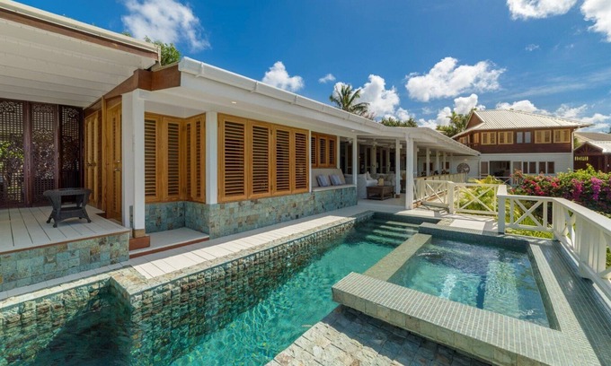 Bagatelle Terrace House | Stunning Retreat with Pool and Sunset Views - Northlight