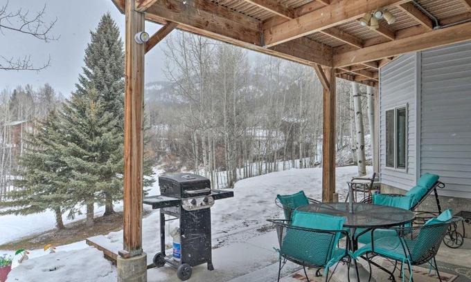 Star Valley Ranch House | Stunning Star Valley Ranch Retreat on Golf Course!