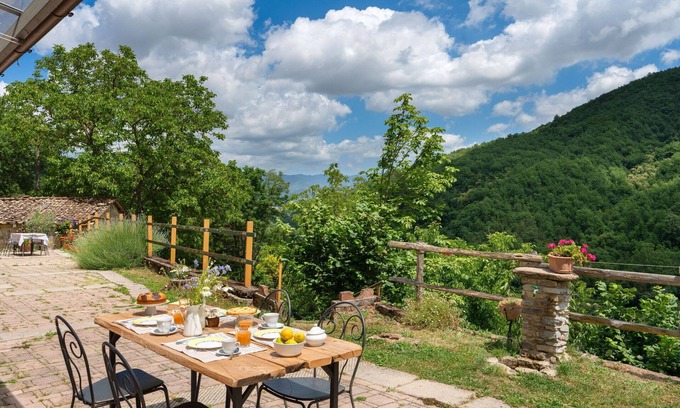 Borgo San Lorenzo Villa | Stunning villa for 6 people with private pool, WIFI, TV and panoramic view, close to Florence