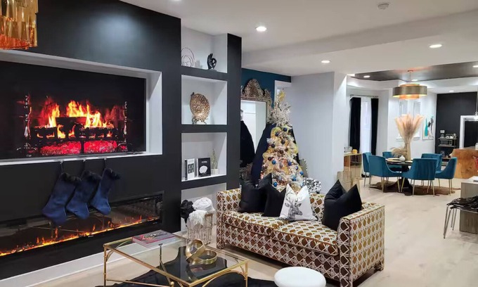 Northwest Philadelphia House | Stunningly Designed Residential with 2 Fireplaces