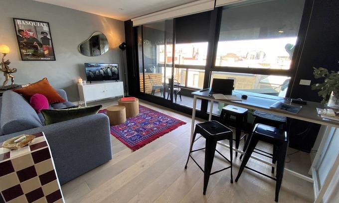 Fitzroy Apartment | Stylish 1BR in the heart of Trendy Fitzroy