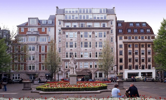 London City Centre Apartment | Stylish 2-Bedroom Apartment in the Heart of Soho with Central London Views