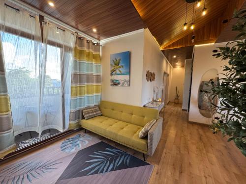 Cap Malheureux Apartment | Stylish 2bedroom retreat with Pool & near Grand Baie