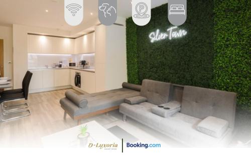 Royal Docks Apartment | Stylish 2BR By DLuxoria Short Lets & Serviced Accommodation Greater London With Pet Friendly, Free WiFi & Free Parking