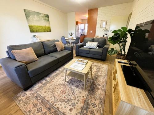 South Hedland Apartment | Stylish 3 Bedroom Apartment