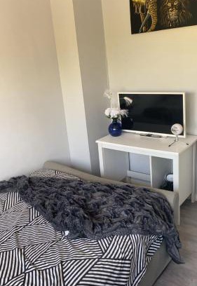 South Hornchurch House | Stylish and cosy rooms for rent