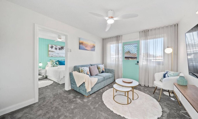 Downer Apartment | Stylish and Peaceful Retreat Near Dickson