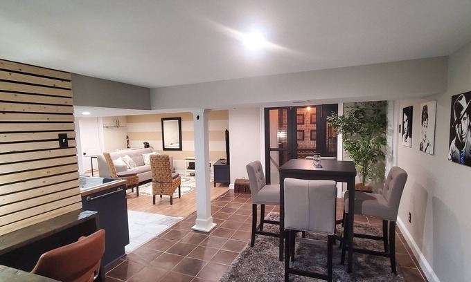 Arbutus Apartment | Stylish apartment in Baltimore - Minutes from everything!