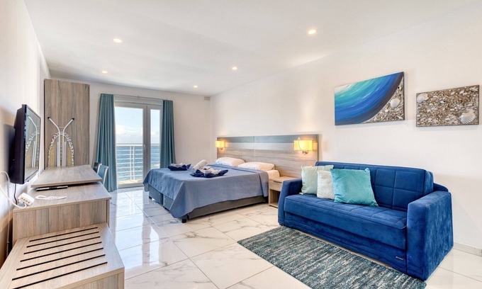 Bugibba Apartment | Stylish Apartment in Bay Square 4