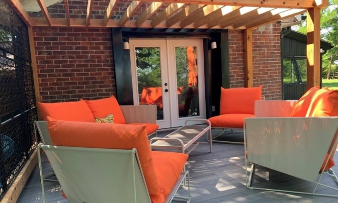 Carrying Place House | Stylish Home in PEC Perfect for Families & Couples, 1/2 hr drive to Sandbanks!