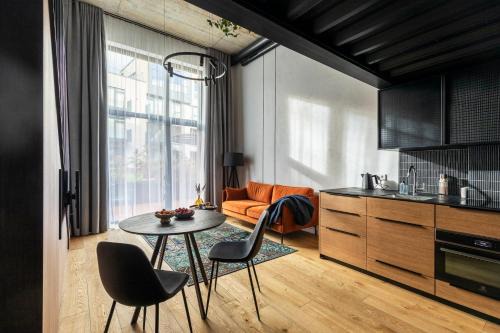 Uzupis Apartment | Stylish loft with terrace Paupys, Old town