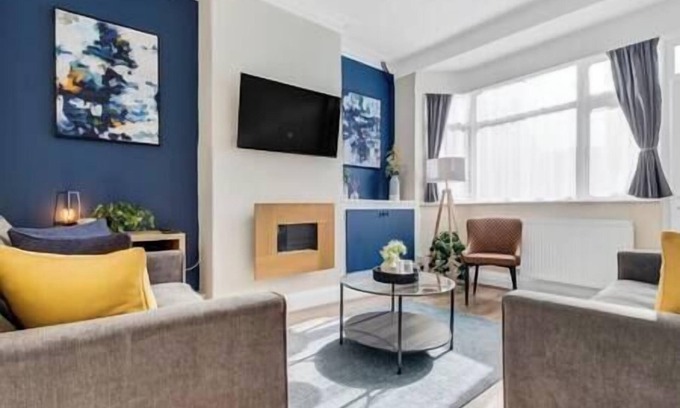 Aylestone House | Stylish Modern House|Wifi & Smart TV|Free Parking
