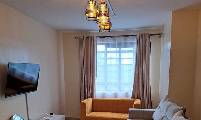 Mlolongo Apartment | Stylish One bedroom apartment. Family friendly. 7 minutes to airport and SGR!