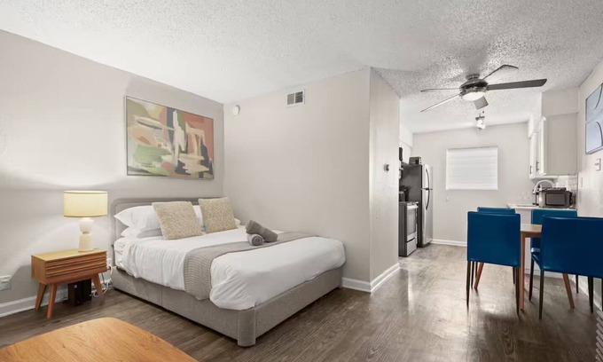 Zilker Apartment | Stylish South Austin Studio - Near Zilker