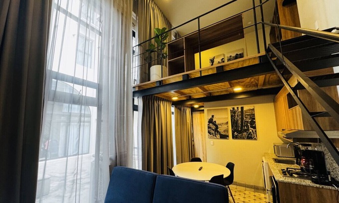 Americana Apartment | Stylish urban loft