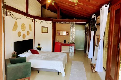 Mairipora Ski Chalet | Suíte c/Café, Hidro, Lareira e Piscina - 20min SP