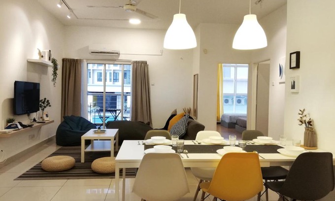 Usj 1 Apartment | Subang City Residence, 8-9 pax with Balcony, Walking Distance to Summit, 5min to Sunway