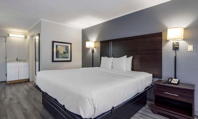 Rock Hill Hotel | Suburban Studios Rock Hill Northeast I-77