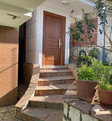 Sarande Apartment | Suit yourself apartment