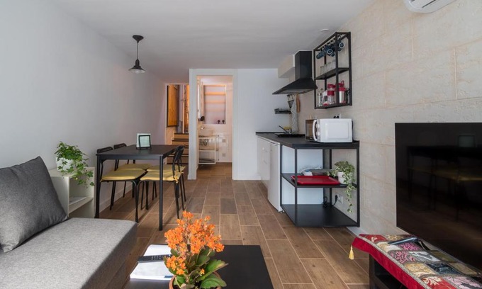 Brunete Apartment | Suite Dúplex con terraza independiente