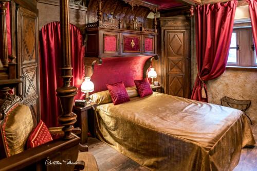Servas Bed & Breakfast | Suite Médiévale 40m2 chambre d' hôte du Mas Fabrègue