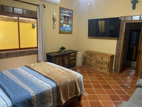 Loreto House | Suite Marlin - Walk to Beach & Town