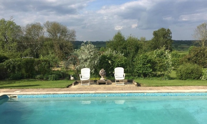Ewhurst Green Cottage | Suite Overlooking Beautiful Wealden Countryside, Swimming Pool. (See offers)