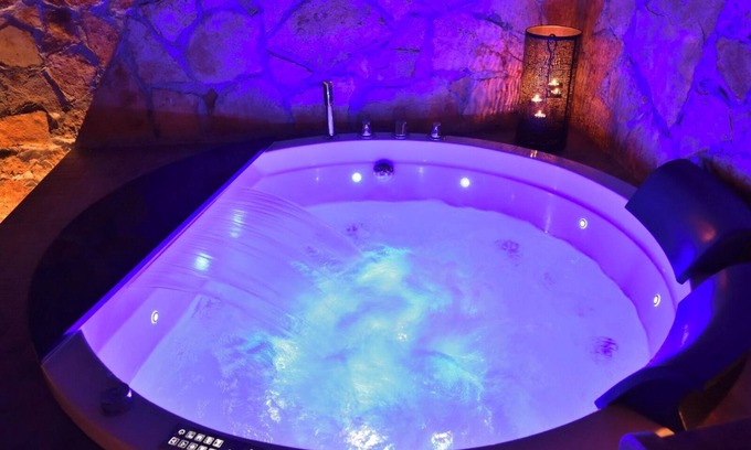 Rosolini House | Suite with Private Spa (Jacuzzi-Sauna-Hammam)
