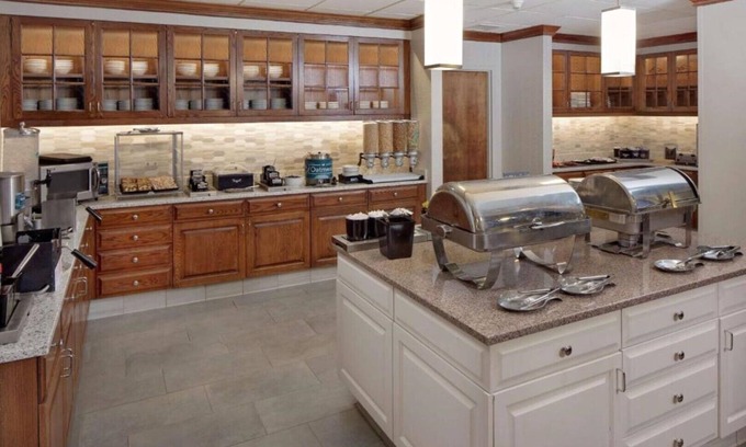 South Loop House | Suites steps from the Mall of America