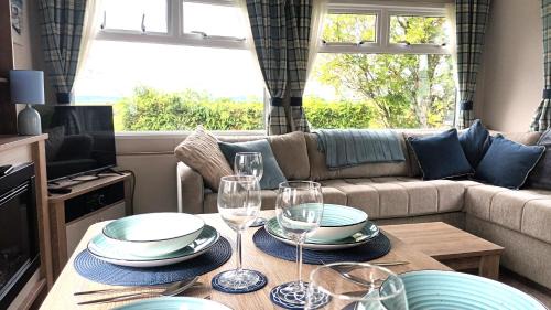 Glenmorangie Apartment | Suki - up to 6 berth cabin, new.