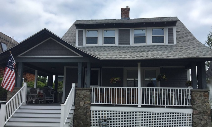Waveland House | Summer/seasonal rental Nantasket Beach in Hull,MA