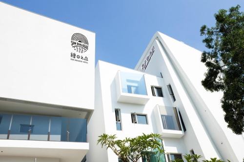 East District Hotel | Sun Dialogue Hotel-By Cosmos Creation