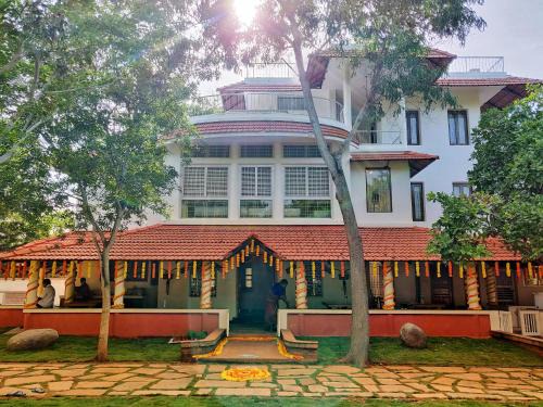 Auroville House | Sun Farm House