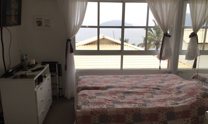 Camboinhas House | Sun, sand and security near Rio de Janeiro.