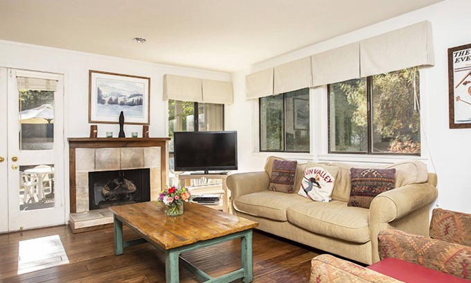 Elkhorn Cabin | Sun Valley Resort, Lodge II Three Bedroom Apartment